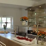 Reke Hotel